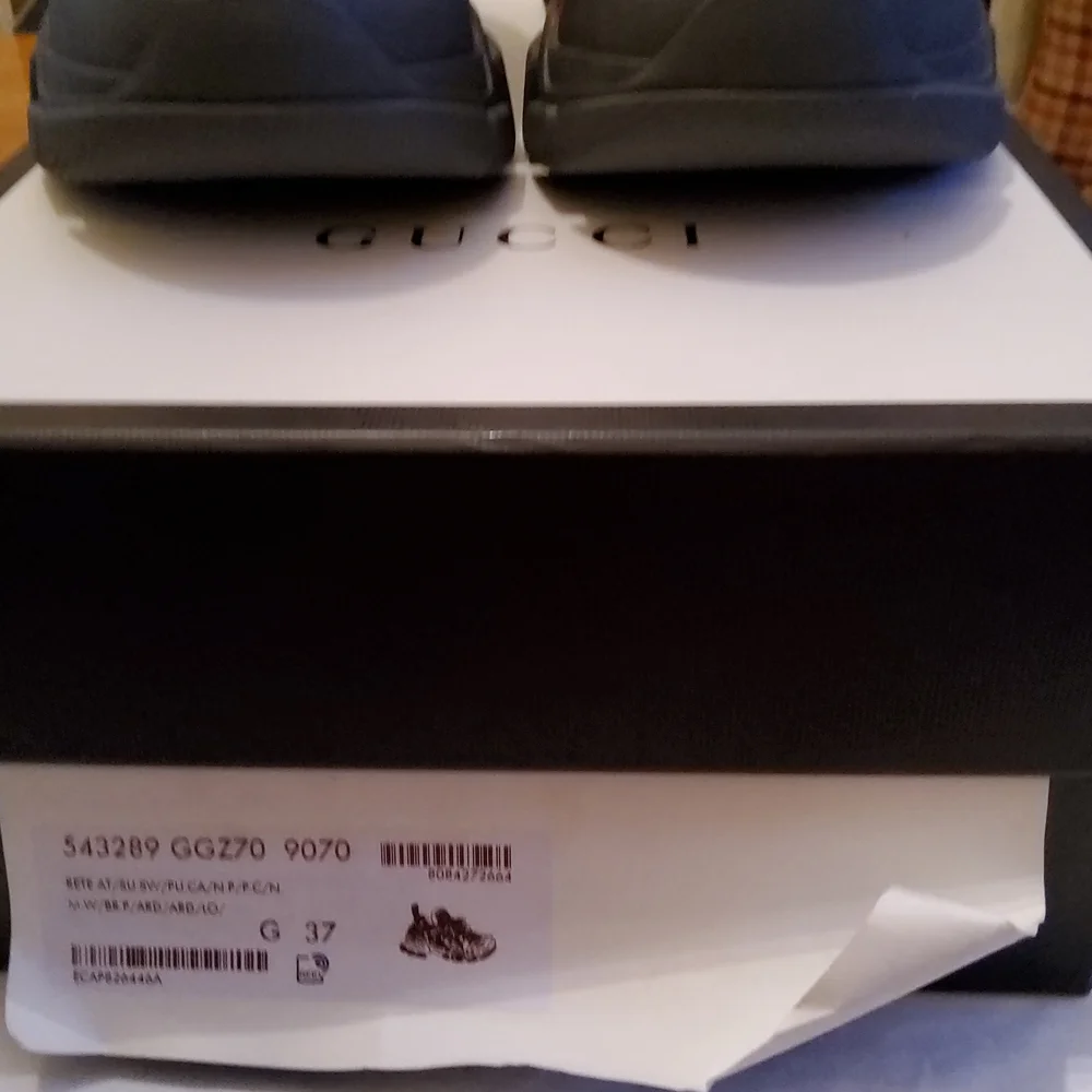 Gucci Flashtreck Sneakers!! NWT!! - Picture 5 of 6